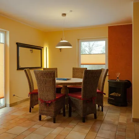 Haus Pangea Prázdninový dům Göhren-Lebbin